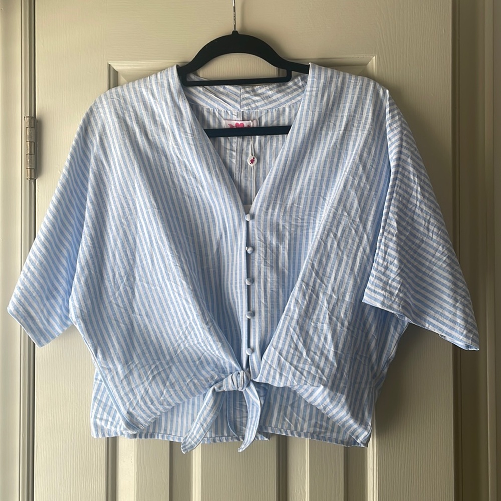 Buddy Love | Women’s Marco Top with Tie-Hem